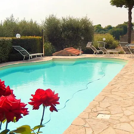 4 Bedrooms With Sea View Private Pool And Enclosed Garden At Centinarola 3 Km Away From The Beach * Rosciano (Marche)