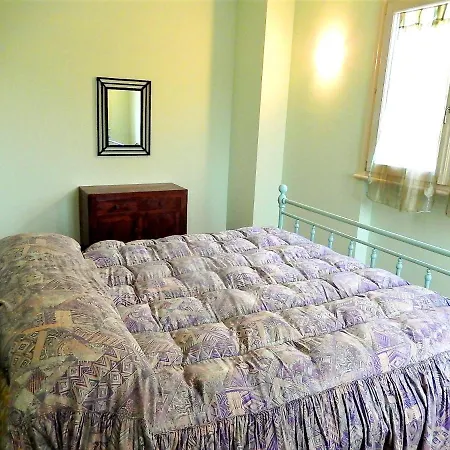 4 Bedrooms With Sea View Private Pool And Enclosed Garden At Centinarola 3 Km Away From The Beach וילה *