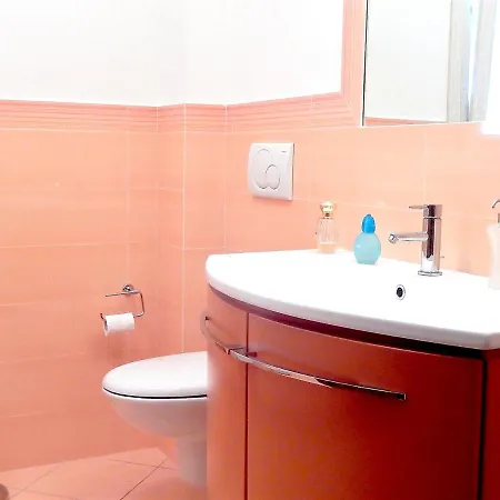 4 Bedrooms With Sea View Private Pool And Enclosed Garden At Centinarola 3 Km Away From The Beach וילה Rosciano (Marche)
